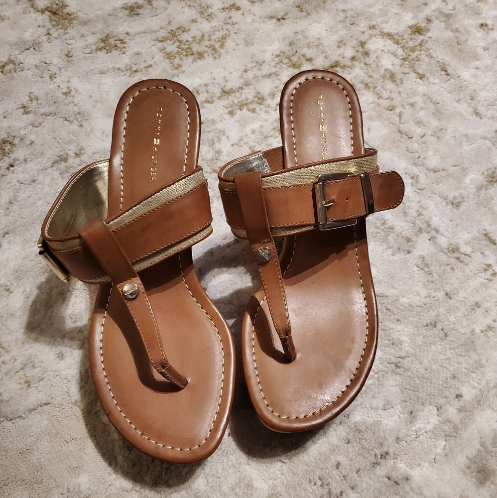 Wedge shoes